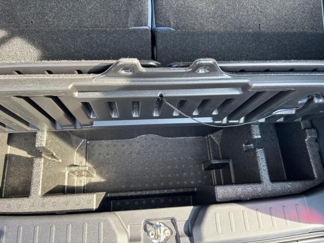 ムーヴキャンバス ストライプスＧ　届出済未使用車　両側電動スライドドア　衝突被害軽減ブレーキ　車線逸脱警報　横滑防止装置　コーナーセンサー　バックカメラ　ＬＥＤヘッドランプ＆フォグランプ　シートヒーター　スマートキープッシュスタート（21枚目）