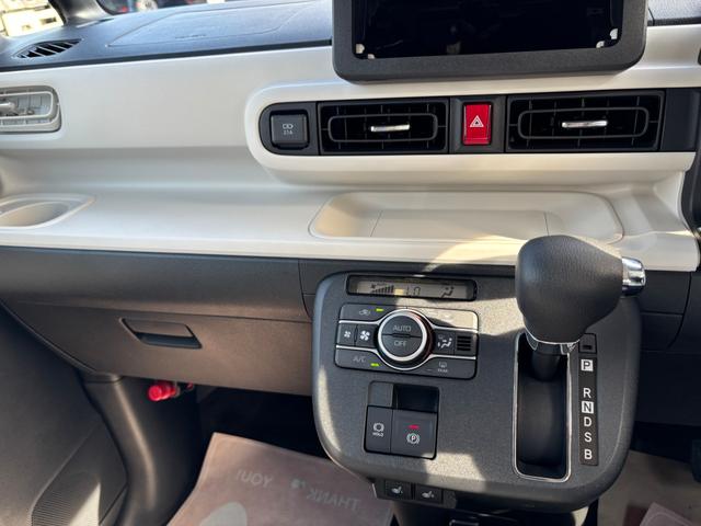 ムーヴキャンバス ストライプスＧ　届出済未使用車　両側電動スライドドア　衝突被害軽減ブレーキ　車線逸脱警報　横滑防止装置　コーナーセンサー　バックカメラ　ＬＥＤヘッドランプ＆フォグランプ　シートヒーター　スマートキープッシュスタート（27枚目）