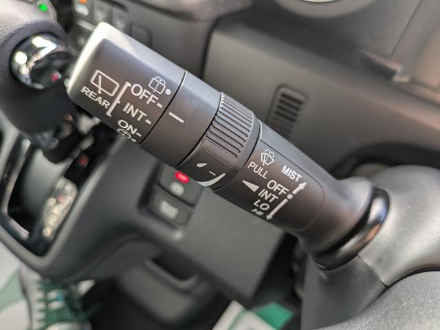 N-BOXカスタム ベースグレード 届出済未使用車 追従クルコン CMBS オートLED LKA 禁煙 電格ミラー ベンチシート オートエアコン スマートキ フルフラット LED 盗難防止装置 バックカメラ パワーステアリング ESC(27枚目)