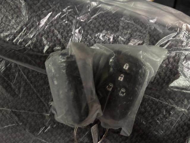 ワゴンRスマイル G 届出済み未使用車 衝突被害軽減システム スマートキー F&R障害物センサー 両側スライドドア アームレスト 運転席&助手席エアバック サイド&カーテンエアバック 禁煙(49枚目)