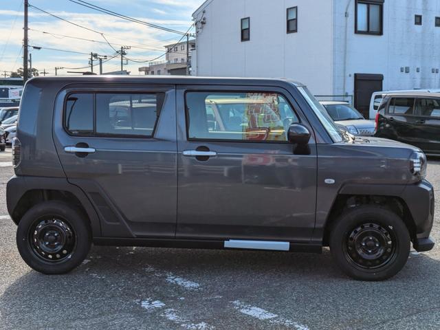 タフト Ｘ　届出済未使用車　衝突被害軽減システム　標識認識機能　車線逸脱警報　　前後コーナーセンサー　バックカメラ　ＬＥＤヘッドランプ　　　オートライト　スマートキープッシュスタート（9枚目）