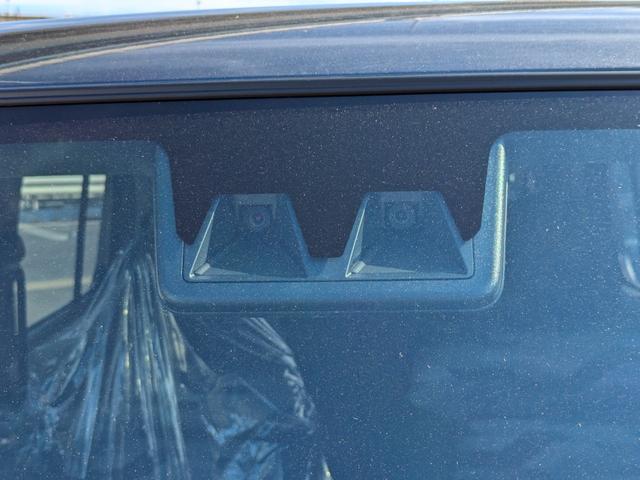 タフト Ｘ　届出済未使用車　衝突被害軽減システム　標識認識機能　車線逸脱警報　　前後コーナーセンサー　バックカメラ　ＬＥＤヘッドランプ　　　オートライト　スマートキープッシュスタート（17枚目）