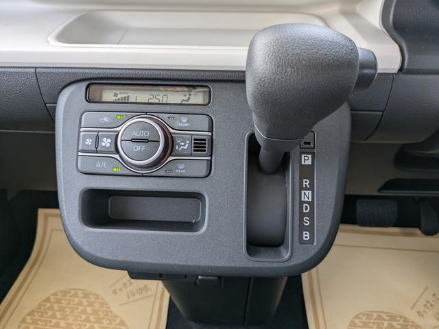 ムーヴキャンバス 届出済未使用車 オートライト バックカメラ USB ステアリングオーディオスイッチ リアパーキングセンサー オートエアコン プッシュスタート スマートキー 電動格納ミラー 左右電動スライドドア(36枚目)