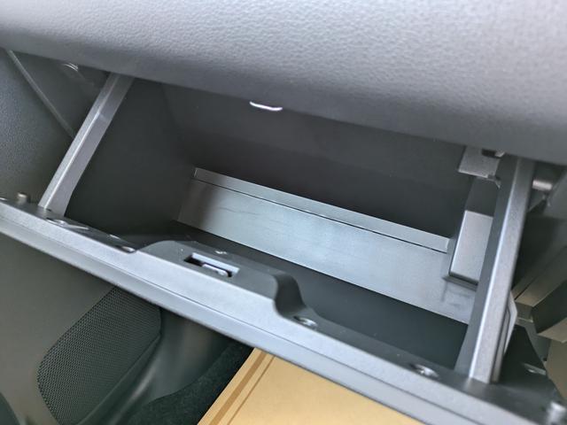 ムーヴキャンバス 届出済未使用車 オートライト バックカメラ USB ステアリングオーディオスイッチ リアパーキングセンサー オートエアコン プッシュスタート スマートキー 電動格納ミラー 左右電動スライドドア(40枚目)