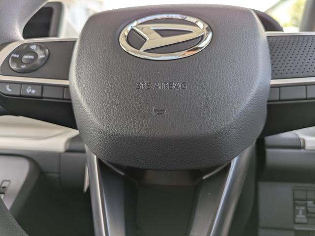 ムーヴキャンバス 届出済未使用車 オートライト バックカメラ USB ステアリングオーディオスイッチ リアパーキングセンサー オートエアコン プッシュスタート スマートキー 電動格納ミラー 左右電動スライドドア(42枚目)