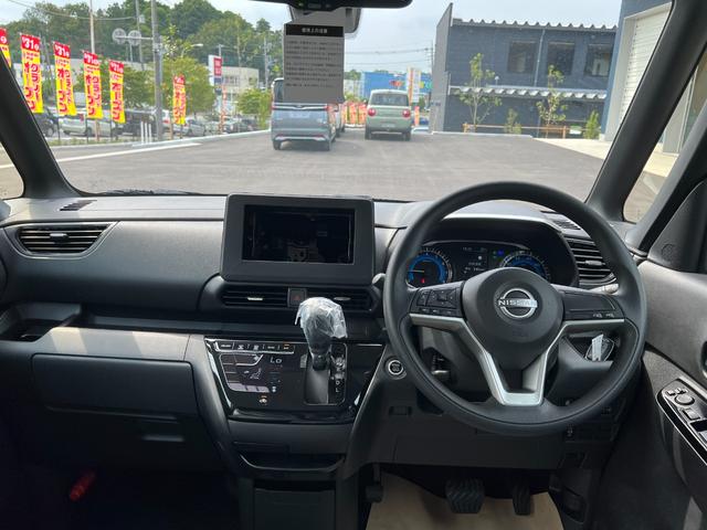 ルークス ハイウェイスター　Ｘ　届出済未使用車　衝突被害軽減ブレ－キ　電動ミラー　マルチビューカメラ　車線逸脱警報装置　横滑防止装置　コーナーソナー　フルフラット　禁煙　　ＬＥＤ　スマートキー　フロントカメラ　ワンオーナー（31枚目）