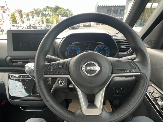 ルークス ハイウェイスター　Ｘ　届出済未使用車　衝突被害軽減ブレ－キ　電動ミラー　マルチビューカメラ　車線逸脱警報装置　横滑防止装置　コーナーソナー　フルフラット　禁煙　　ＬＥＤ　スマートキー　フロントカメラ　ワンオーナー（32枚目）