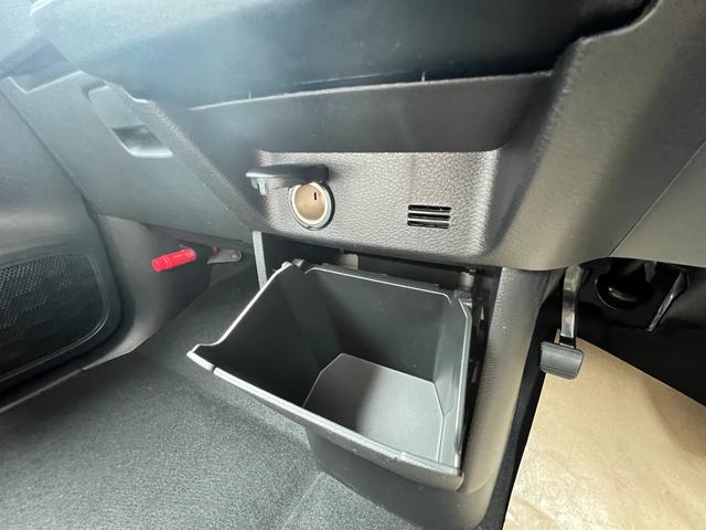 ルークス ハイウェイスター　Ｘ　届出済未使用車　衝突被害軽減ブレ－キ　電動ミラー　マルチビューカメラ　車線逸脱警報装置　横滑防止装置　コーナーソナー　フルフラット　禁煙　　ＬＥＤ　スマートキー　フロントカメラ　ワンオーナー（36枚目）