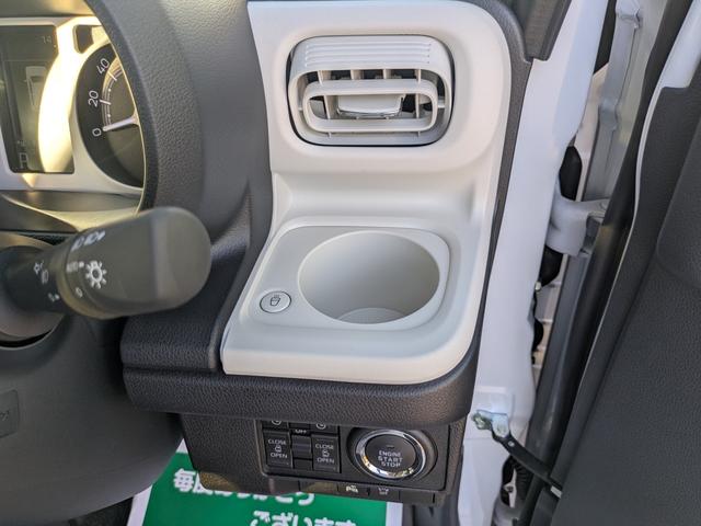 ムーヴキャンバス ストライプスＧ　届出済未使用車　前後障害物センサー　アイドルストップ　禁煙　Ｂカメラ　パワーウインドウ　セキュリティアラーム　フルフラット　スマートキープッシュスタート　カーテンエアバック　ＬＥＤライト（30枚目）