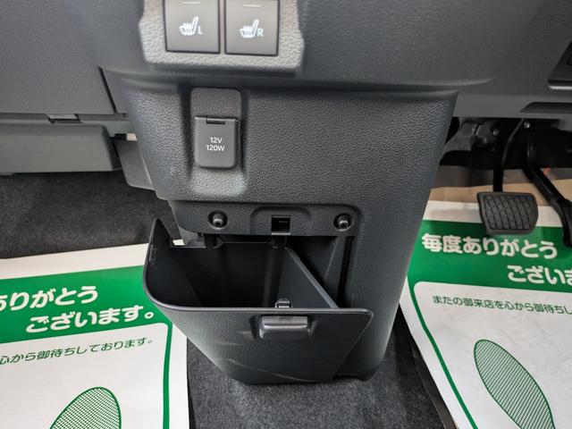 ムーヴキャンバス ストライプスＧ　届出済未使用車　前後障害物センサー　アイドルストップ　禁煙　Ｂカメラ　パワーウインドウ　セキュリティアラーム　フルフラット　スマートキープッシュスタート　カーテンエアバック　ＬＥＤライト（35枚目）