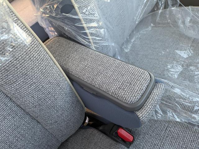 ムーヴキャンバス ストライプスＧ　届出済未使用車　前後障害物センサー　アイドルストップ　禁煙　Ｂカメラ　パワーウインドウ　セキュリティアラーム　フルフラット　スマートキープッシュスタート　カーテンエアバック　ＬＥＤライト（45枚目）