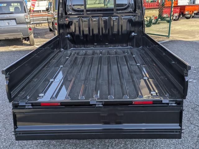 ハイゼットトラック ジャンボエクストラ　届出済未使用車　スマ－トキー　キーレスキー　ＬＥＤへッドライト　電動ミラー　ＰＳ　盗難防止装置　運転席エアバッグ　記録簿付き　オートハイビーム　禁煙車　衝突回避支援ブレーキ機能（17枚目）