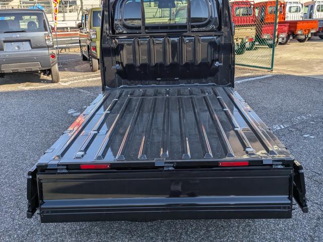 ハイゼットトラック ジャンボエクストラ　届出済未使用車　スマ－トキー　キーレスキー　ＬＥＤへッドライト　電動ミラー　ＰＳ　盗難防止装置　運転席エアバッグ　記録簿付き　オートハイビーム　禁煙車　衝突回避支援ブレーキ機能（18枚目）