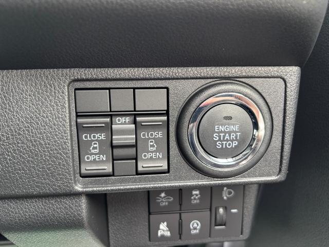 【展示車両】　当社は届出済未使用車を中心に、軽自動車から普通乗用車はもちろん、貨物車両やトラック・大型車両の中古車・登録済未使用車・新車すべてのお車が取扱可能！