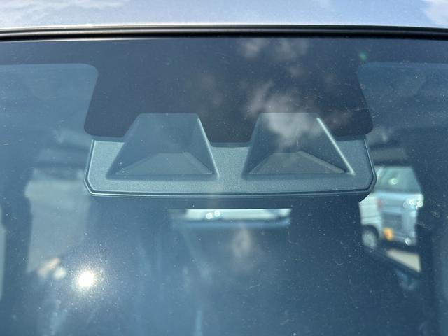 ハイゼットカーゴ スペシャル　届出済未使用車　両側スライドドア　パーキングセンサー　衝突軽減ブレーキ　マニュアルエアコン　パワーウィンドウ　盗難防止システム　禁煙車　エアバッグ　横滑り防止装置　アイドリングストップ（11枚目）