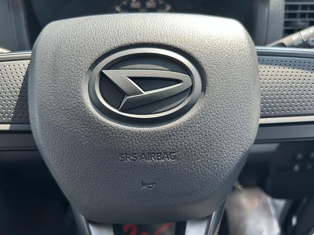 ハイゼットカーゴ スペシャル　届出済未使用車　両側スライドドア　パーキングセンサー　衝突軽減ブレーキ　マニュアルエアコン　パワーウィンドウ　盗難防止システム　禁煙車　エアバッグ　横滑り防止装置　アイドリングストップ（28枚目）