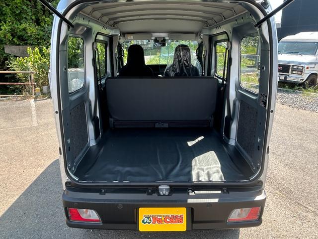 ハイゼットカーゴ スペシャル　届出済未使用車　両側スライドドア　パーキングセンサー　衝突軽減ブレーキ　マニュアルエアコン　パワーウィンドウ　盗難防止システム　禁煙車　エアバッグ　横滑り防止装置　アイドリングストップ（34枚目）