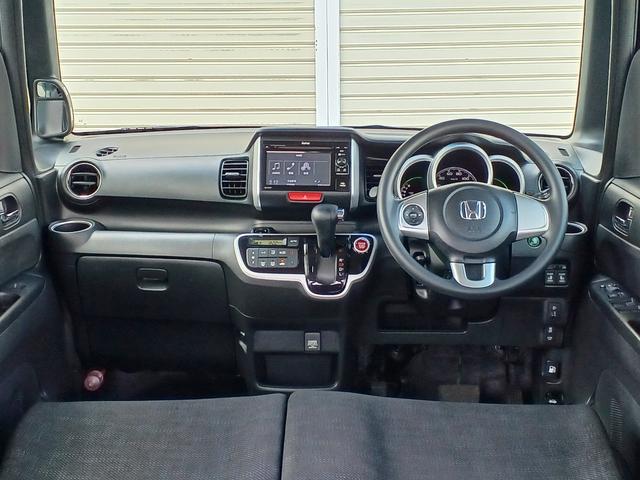 Ｎ－ＢＯＸ Ｇ　スマキ－　ＡＵＴＯエアコン　バックモニタ－　イモビライザー　ＵＳＢ接続　ＷエアＢ　ワンオーナー車　禁煙車　エアＢ　キーフリーシステム　ＰＷ　ＥＴＣ車載器　横滑防止　ＡＢＳ　ワンセグＴＶ（4枚目）