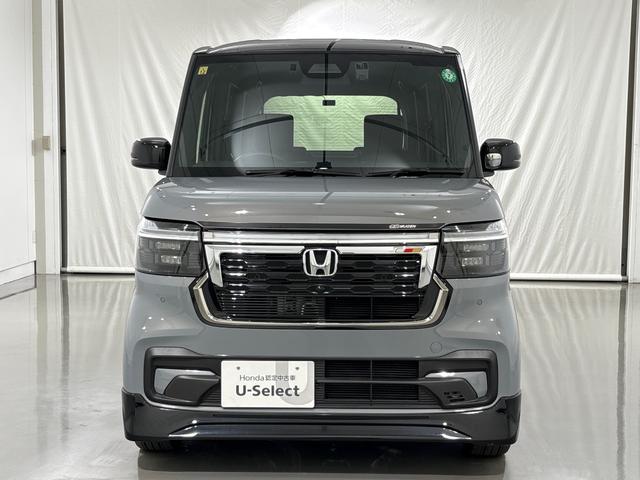 Ｎ－ＢＯＸカスタム コーディネートスタイル　オートクルーズ　シートヒータ　ＬＥＤ　ＥＳＣ　リアカメラ　アイドリングストップ　エアコン　サイドエアバック　パワーウィンドウ　エアバッグ　ＡＢＳ　パワーステアリング　キーレス　禁煙　ワンオーナー（2枚目）