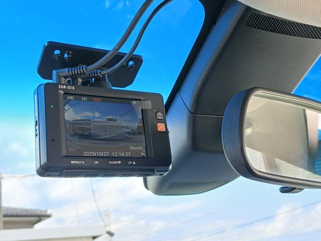 オデッセイ アブソルート・EX 整備記録簿 バックモニター WAC スマ-トキ- セキュリティーアラーム 3列シート DVD再生 禁煙 オートクルーズコントロール パワーウィンドウ エアバック エアコン キーレス(15枚目)