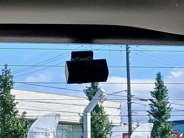 オデッセイ アブソルート・EX 整備記録簿 バックモニター WAC スマ-トキ- セキュリティーアラーム 3列シート DVD再生 禁煙 オートクルーズコントロール パワーウィンドウ エアバック エアコン キーレス(16枚目)