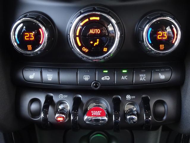 ＭＩＮＩ クーパーピカデリーエディション　新品タイヤ４本交換済み　純正メモリーナビゲーション＆前後ドラレコ　バックカメラ　Ｂｌｕｅｔｏｏｔｈオーディオ　ミュージックサーバー　ＵＳＢ　ＬＥＤヘッドライト　前席シートヒーター　禁煙車　ワンオーナー（14枚目）