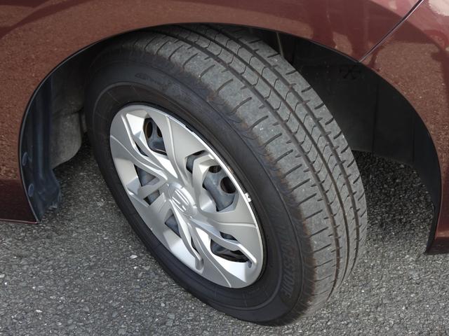 フィット １３Ｇ・Ｆ　禁煙　記録簿　イモビライザー　助手席エアバック　キーレス　ＡＡＣ　ワンオーナー　パワーウィンドー　スマートキ－　パワステ　運転席エアバッグ　横滑防止装置　ＡＢＳ　ｉ－ＳＴＯＰ（20枚目）