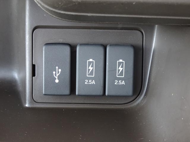 Ｎ－ＢＯＸ ＥＸ　クリソナ　衝突被害軽減装置　盗難防止装置　ＬＥＤヘッド　パワーステアリング　ＡＢＳ　キーレス　スマートキー＆プッシュスタート　禁煙　ＵＳＢ接続　クルーズコントロール　パワーウィンドウ　Ｂカメ（17枚目）