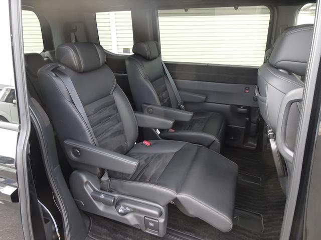 ステップワゴン ｅ：ＨＥＶスパーダプレミアムライン　マルチカメラ　Ｗエアコン　両側自動ドア　Ｆセグ　ＵＳＢ接続　クリアランスソナ　クルーズＣ　助手席エアバッグ　スマートＫ　シ－トヒ－タ－　サイドカメラ　オットマン　電格ミラー　ＬＥＤライト　キーフリー（20枚目）