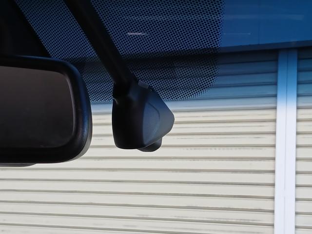 シャトル ハイブリッドＺホンダセンシング　ワンオーナー　クルーズコントロール　ＤＶＤ再生　ＬＥＤライト　バックカメラ　アイドリングストップ　シートヒーター　フルセグ　禁煙車　ドラレコ　スマートキー　ＡＢＳ（15枚目）