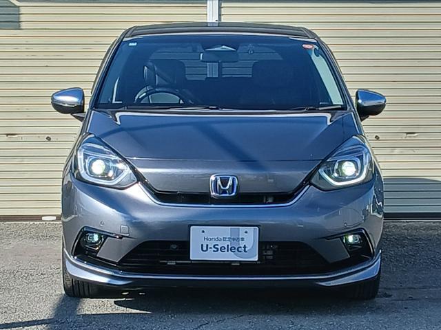 フィット ｅ：ＨＥＶリュクス　新品タイヤ４本交換付き　純正メモリーナビ＆前後ドラレコ　バックカメラ　障害物センサー　地デジチューナー　Ｂｌｕｅｔｏｏｔｈオーディオ　ＵＳＢ　前席シートヒーター　ＥＴＣ　禁煙車　ワンオーナー　ＬＥＤ（2枚目）