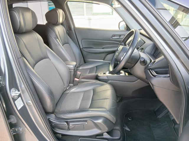 フィット ｅ：ＨＥＶリュクス　新品タイヤ４本交換付き　純正メモリーナビ＆前後ドラレコ　バックカメラ　障害物センサー　地デジチューナー　Ｂｌｕｅｔｏｏｔｈオーディオ　ＵＳＢ　前席シートヒーター　ＥＴＣ　禁煙車　ワンオーナー　ＬＥＤ（18枚目）