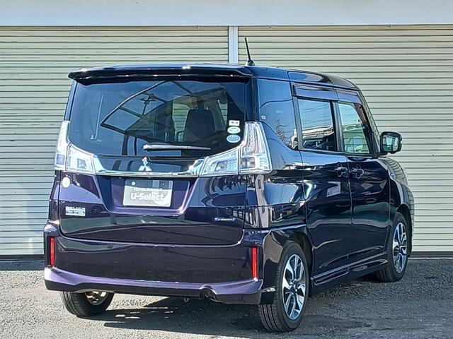 雨の日でもちょっと窓を開けて換気したい事ってありますよね。ドアバイザー付きなので雨の侵入を気にせず開けられます！