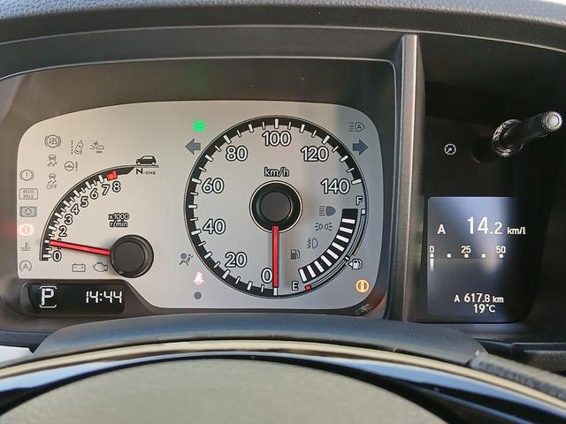 N-ONE オリジナル 追突被害軽減ブレーキ 禁煙 記録簿 オートクルーズコントロール サイドエアバック ETC車載器 クリアランスソナー ナビ&TV LEDライト USB WAB Bカメラ セキュリティ ABS(12枚目)