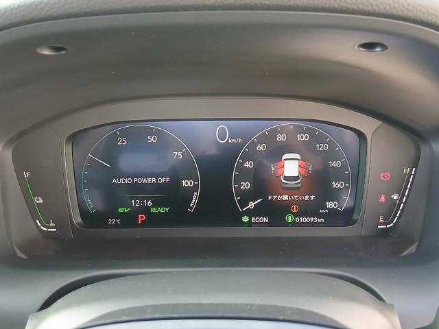 ＺＲ－Ｖ ｅ：ＨＥＶＸ特別仕様車ブラックスタイル　弊社元デモカー　純正コネクトディスプレイナビ＆３方向ドラレコ　バックカメラ　障害物センサー　地デジチューナー　Ｂｌｕｅｔｏｏｔｈ　ＵＳＢ　ヒーター付き本革電動シート　ＥＴＣ２．０　電動リアゲート（12枚目）