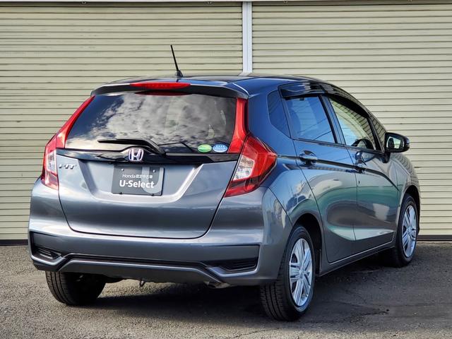 フィット 13G・Lホンダセンシング 新品タイヤ4本交換済み 純正メモリーナビ&前方ドラレコ バックカメラ 盗難防止装置 地デジチューナー Bluetoothオーディオ USB DVD/CD ETC LEDヘッドライト 禁煙車 ワンオーナ(9枚目)