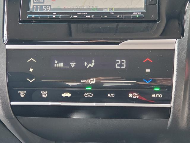 フィット 13G・Lホンダセンシング 新品タイヤ4本交換済み 純正メモリーナビ&前方ドラレコ バックカメラ 盗難防止装置 地デジチューナー Bluetoothオーディオ USB DVD/CD ETC LEDヘッドライト 禁煙車 ワンオーナ(14枚目)