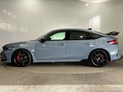 ボディ全体にホンダ純正ボディコーティング・ガードコスメＳＰを施工いたします。洗車・鉄粉除去・磨き等を行い、その後コーティング溶剤を塗り込んできれいな状態でお渡し致します。 7