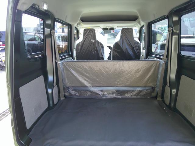 エブリイ PAリミテッド 両側スライドドア クリアランスソナー レーンアシスト 衝突被害軽減システム オートライト キーレスエントリー アイドリングストップ CVT 盗難防止システム ABS ESC USB 衝突安全ボディ(18枚目)