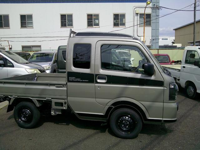 スーパーキャリイ Ｘリミテッド　ＡＴ　衝突被害軽減システム　レーンアシスト　アイドリングストップ　オートライト　ＥＳＣ　エアコン　パワーウィンドウ　運転席エアバッグ　助手席エアバッグ（9枚目）