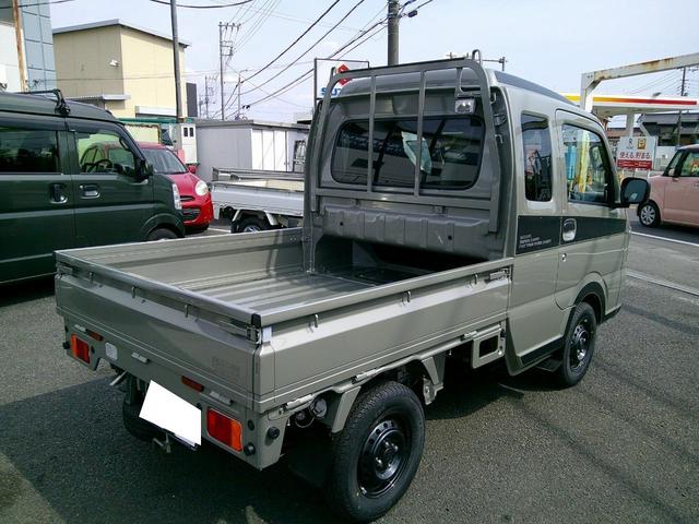 スーパーキャリイ Ｘリミテッド　ＡＴ　衝突被害軽減システム　レーンアシスト　アイドリングストップ　オートライト　ＥＳＣ　エアコン　パワーウィンドウ　運転席エアバッグ　助手席エアバッグ（10枚目）