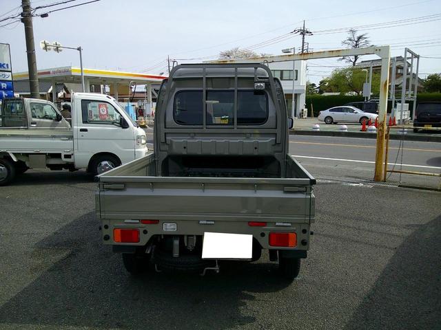 スーパーキャリイ Ｘリミテッド　ＡＴ　衝突被害軽減システム　レーンアシスト　アイドリングストップ　オートライト　ＥＳＣ　エアコン　パワーウィンドウ　運転席エアバッグ　助手席エアバッグ（11枚目）