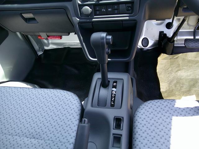 キャリイトラック KCエアコン・パワステ 4WD AT 衝突被害軽減システム クリアランスソナー レーンアシスト アイドリングストップ ESC エアコン パワーステアリング パワーウィンドウ(6枚目)