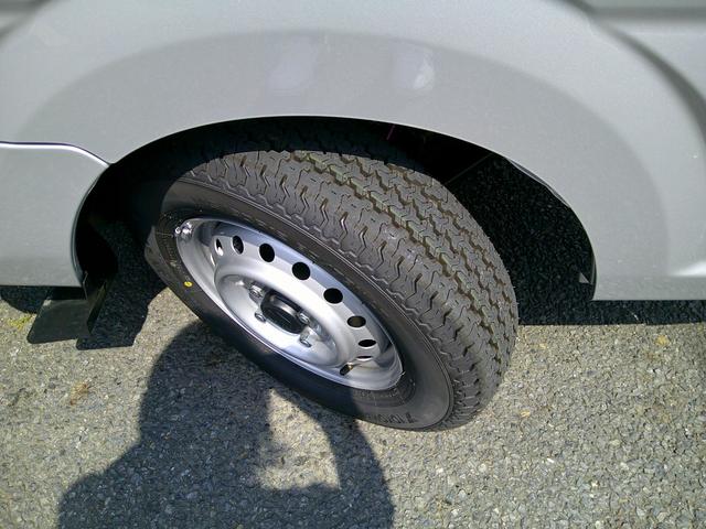 キャリイトラック KCエアコン・パワステ 4WD AT 衝突被害軽減システム クリアランスソナー レーンアシスト アイドリングストップ ESC エアコン パワーステアリング パワーウィンドウ(17枚目)