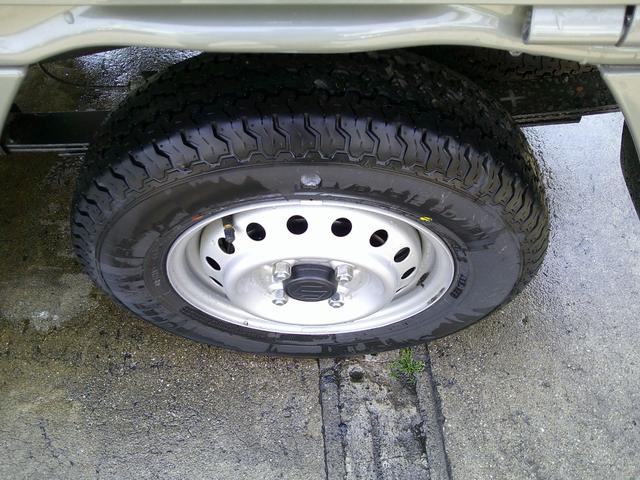 キャリイトラック KCエアコン・パワステ AT 衝突被害軽減システム クリアランスソナー レーンアシスト アイドリングストップ ESC エアコン パワーステアリング 運転席エアバッグ 助手席エアバッグ(16枚目)