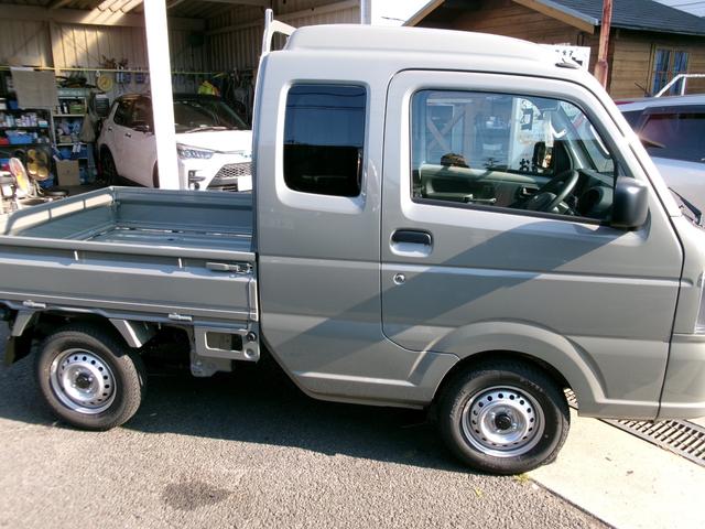 スーパーキャリイ Ｌ　４ＷＤ　ＭＴ　衝突被害軽減システム　クリアランスソナー　レーンアシスト　アイドリングストップ　ＥＳＣ　エアコン　パワーウィンドウ　運転席エアバッグ　助手席エアバッグ（9枚目）