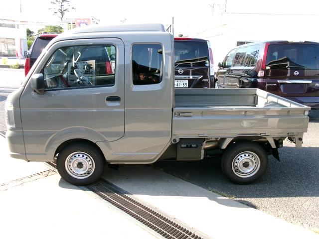 スーパーキャリイ Ｌ　４ＷＤ　ＭＴ　衝突被害軽減システム　クリアランスソナー　レーンアシスト　アイドリングストップ　ＥＳＣ　エアコン　パワーウィンドウ　運転席エアバッグ　助手席エアバッグ（13枚目）