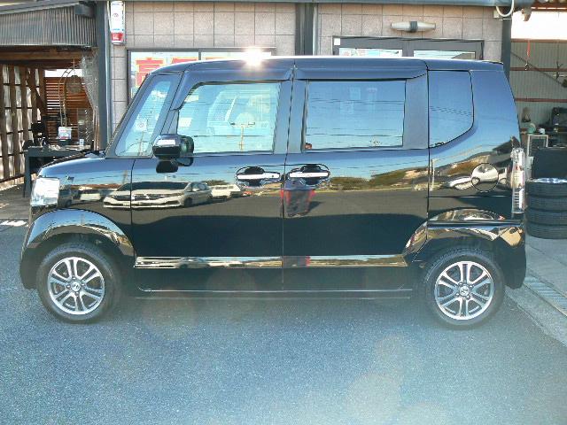 N-BOX G SSパッケージ 社外ナビTV・1セグ・CD・SD・プッシュスタート・スマートキー・オートエアコン・ベンチシート・両側オートスライドドア・プライバシーガラス・純正アルミ(6枚目)