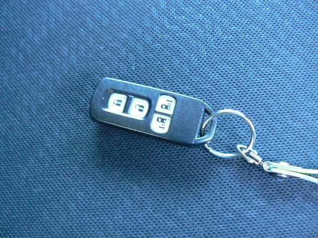 N-BOX G SSパッケージ 社外ナビTV・1セグ・CD・SD・プッシュスタート・スマートキー・オートエアコン・ベンチシート・両側オートスライドドア・プライバシーガラス・純正アルミ(15枚目)