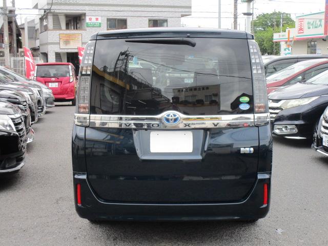 ヴォクシー ハイブリッドＸ　ナビＴＶブルートゥース接続Ｂカメラ　後席フリップダウンモニター　パワースライドドア　１５アルミ　ＬＥＤヘッドライト　ＥＴＣ　トヨタセーフティセンス　スマートキー　記録簿付き（22枚目）
